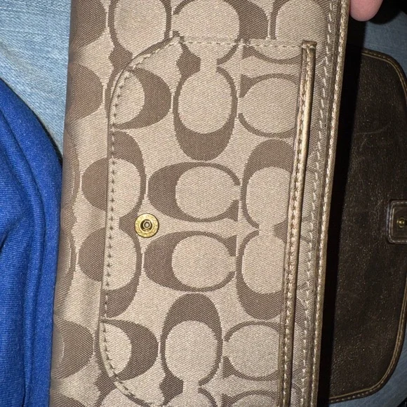 Coach Signature Canvas Wallet in Brown/Tan with Brass Buckle - Picture 10 of 14